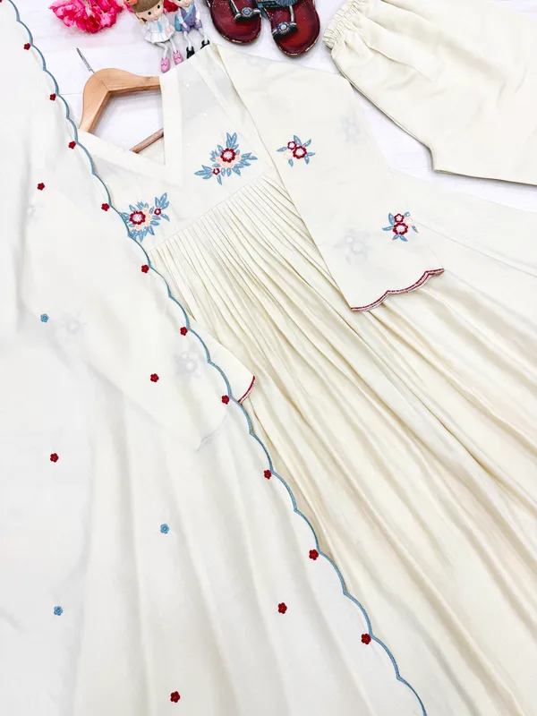 Cream_Embroidered_Anarkali_Kurta_Set_for_Women