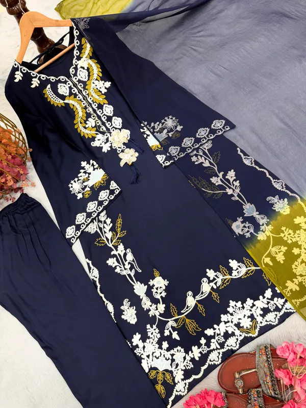 Navy_Embroidered_Kurta_Set_for_Women