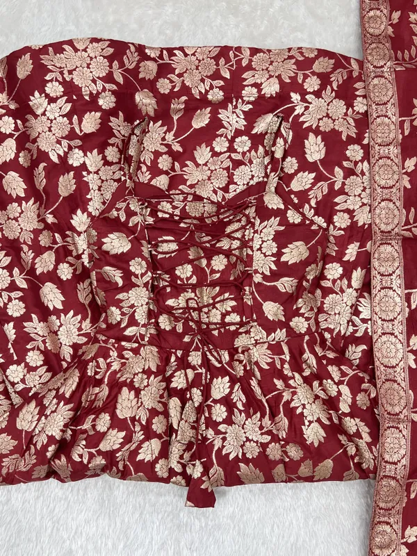 Maroon_Floral_Print_Saree_for_Women