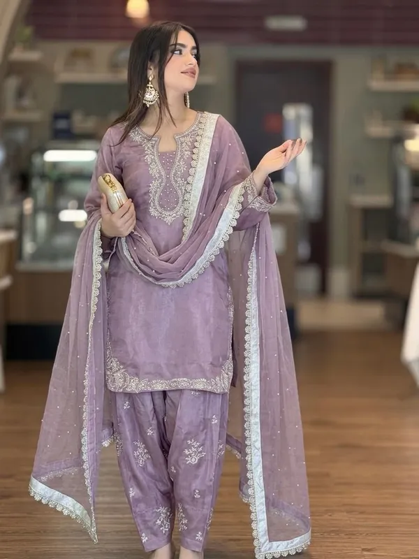 Lavender_Embroidered_Ethnic_Suit_Set_for_Women