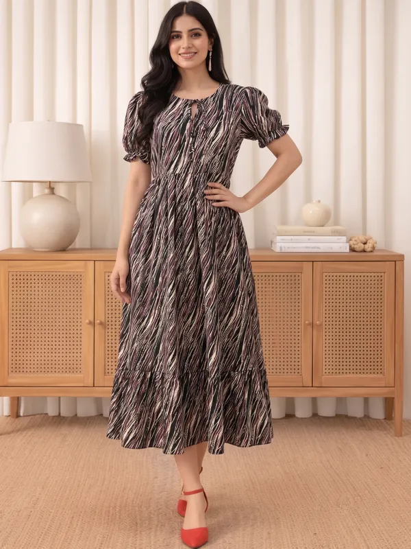 Black_Printed_Short_Sleeve_Dress_for_Women