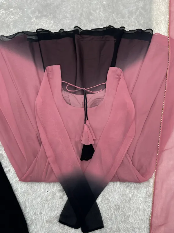 Pink_Ombre_Saree_With_Contrast_Border_for_Women
