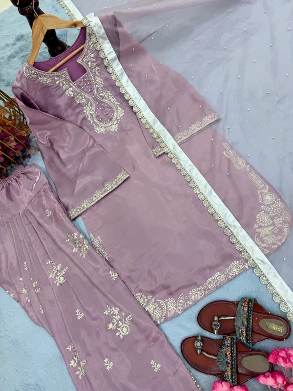Lavender_Embroidered_Ethnic_Suit_Set_for_Women