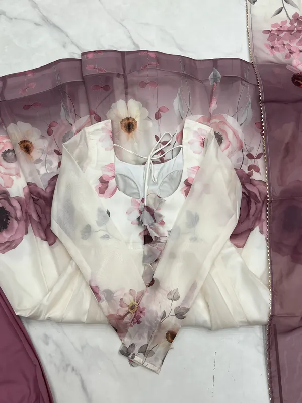 White_Floral_Print_Kurta_Set_With_Purple_Dupatta_for_Women
