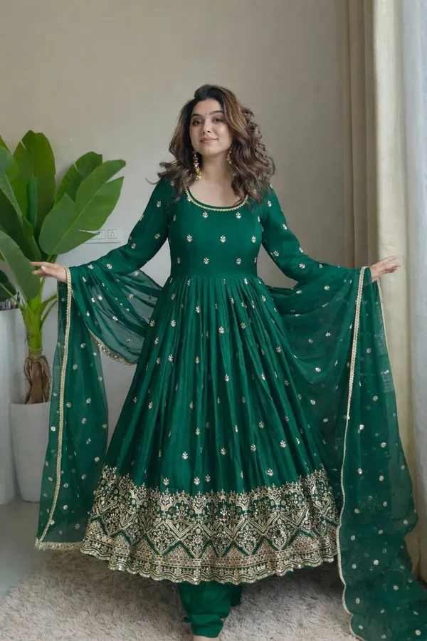 Green_Ethnic_Anarkali_Suit_For_Women