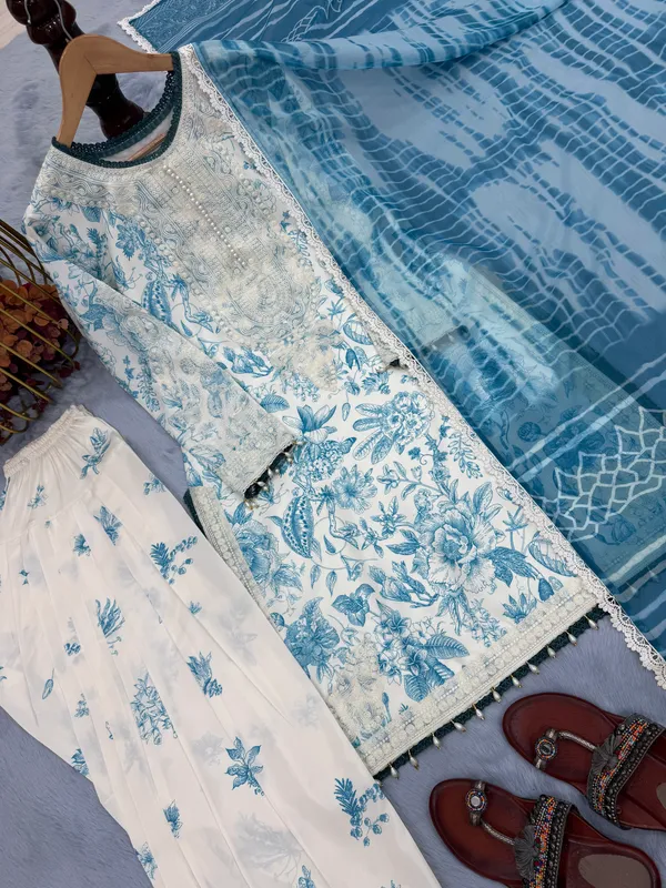Blue_Floral_Printed_Ethnic_Suit_Set_for_Women