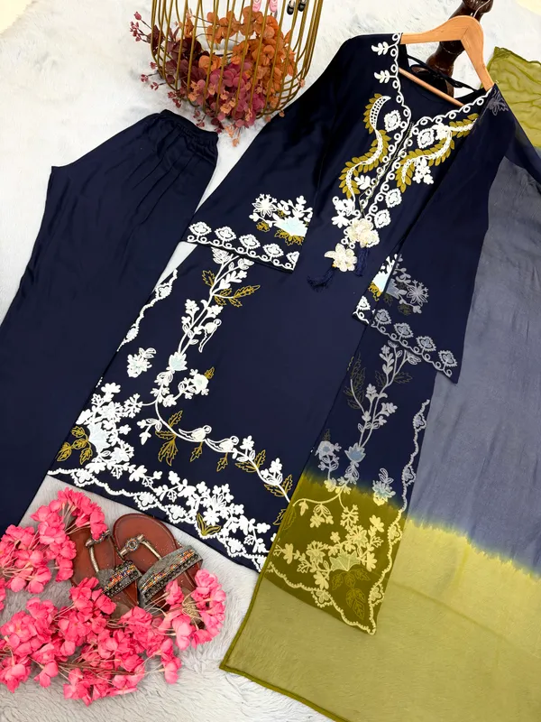 Navy_Embroidered_Kurta_Set_for_Women