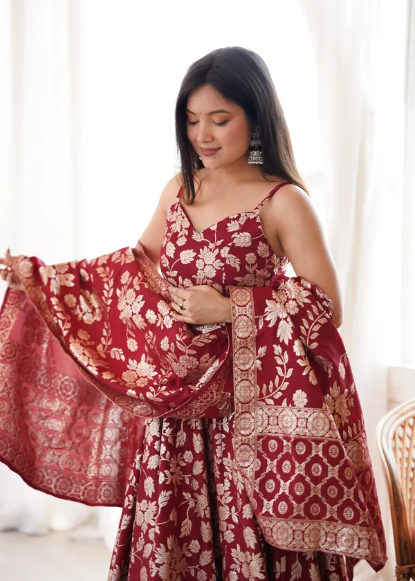 Maroon_Floral_Print_Saree_for_Women