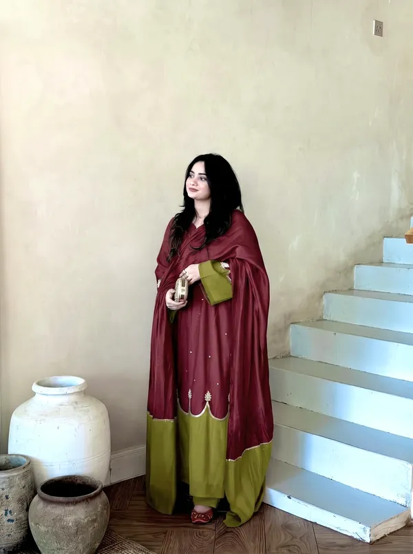 Maroon_Embroidered_Ethnic_Suit_Set_for_Girls