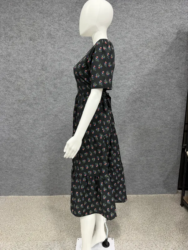 Black_Floral_Print_Fit_And_Flare_Dress_for_Women