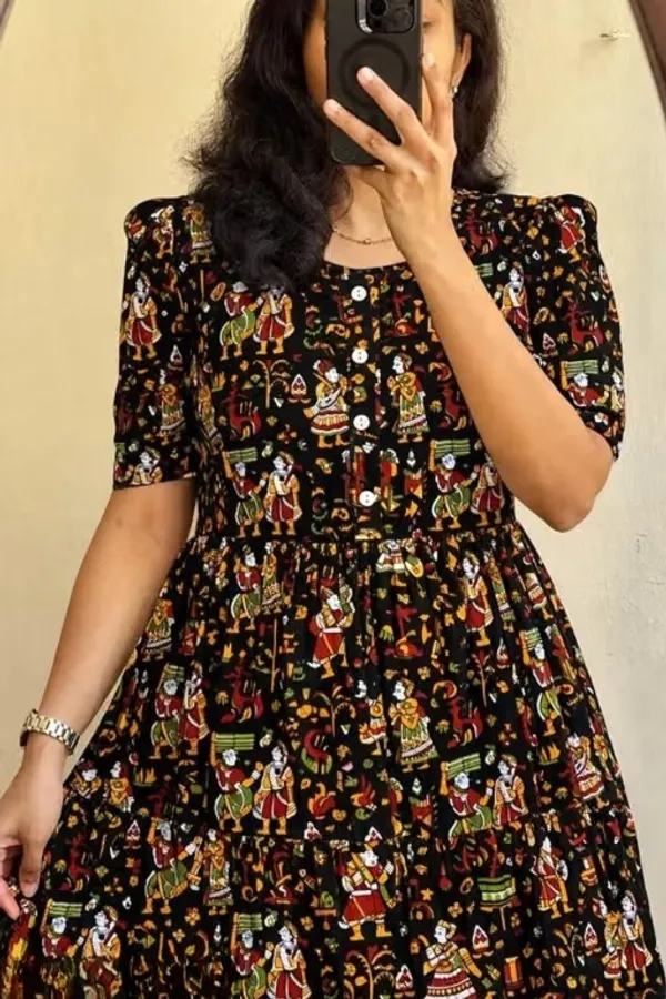 Black_Georgette_Printed_Fit_And_Flare_Dress_For_Women