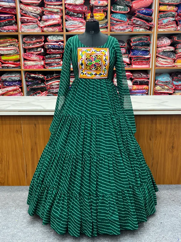Green_Printed_Anarkali_Dress_For_Women