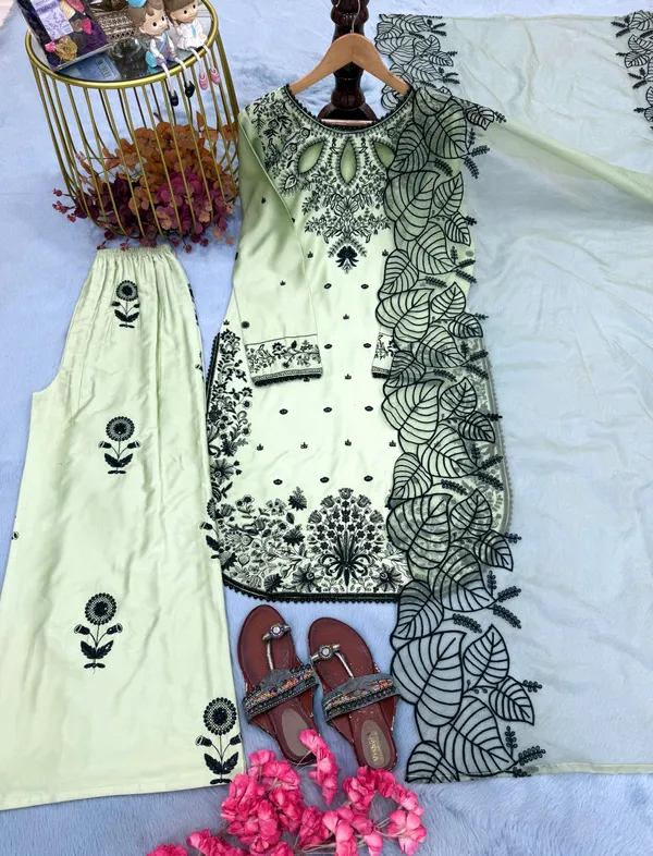 Green_Printed_Straight_Kurta_Set_for_Women