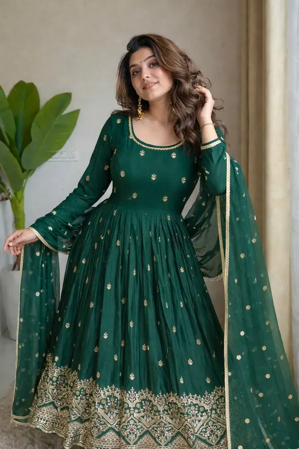 Green_Ethnic_Anarkali_Suit_For_Women