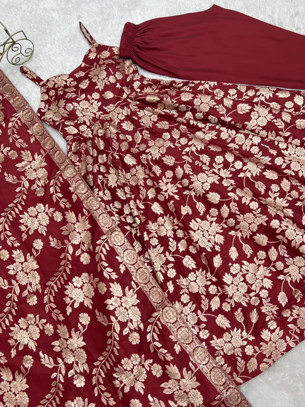 Maroon_Floral_Print_Saree_for_Women