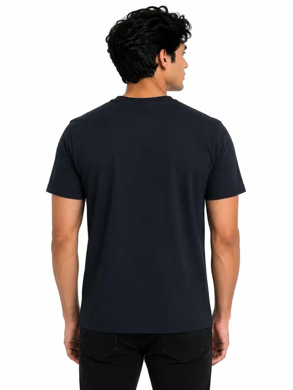 Unisex_Premium_Stretch_Cotton_T-Shirt_–_Comfortable_Everyday_Fit