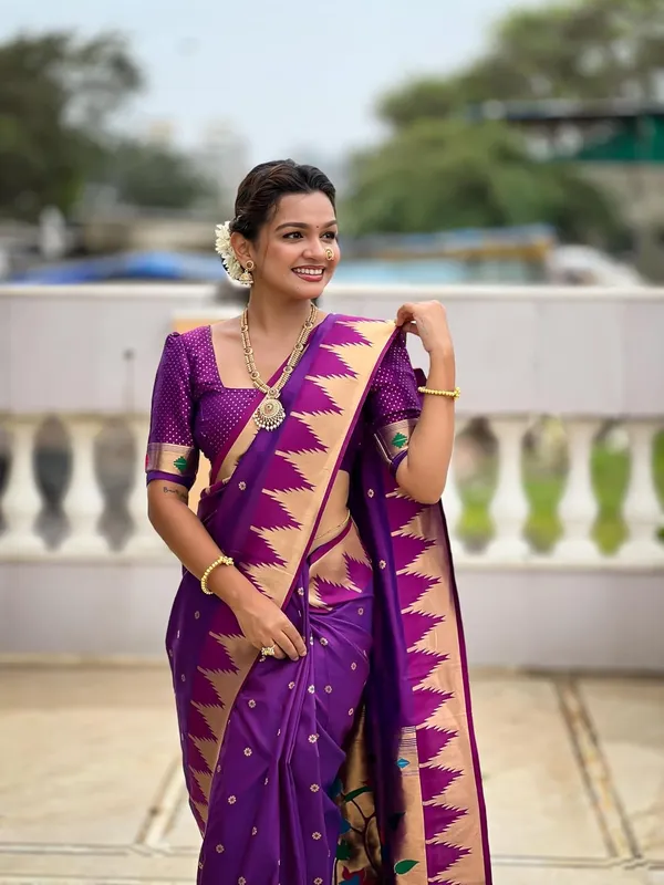 WoMensilk_Blend_Paithani_Saree_With_Unstitched_Blouse_Piece