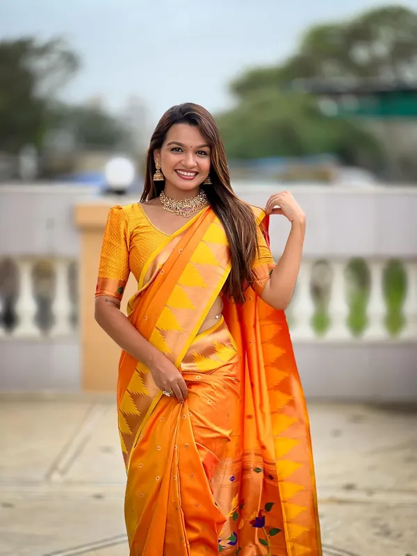 WoMensilk_Blend_Paithani_Saree_With_Unstitched_Blouse_Piece