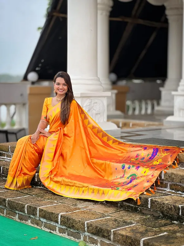 WoMensilk_Blend_Paithani_Saree_With_Unstitched_Blouse_Piece