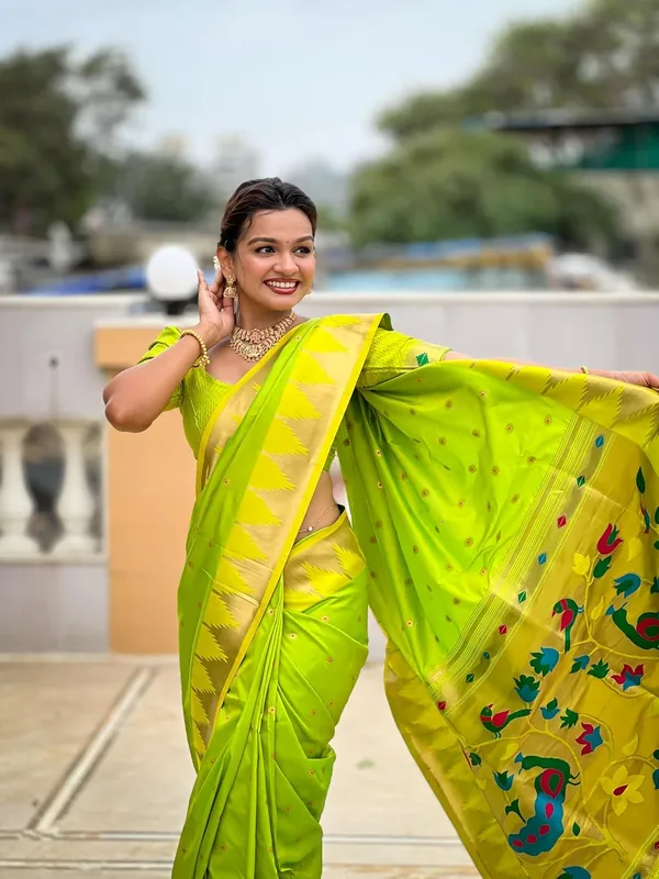 WoMensilk_Blend_Paithani_Saree_With_Unstitched_Blouse_Piece