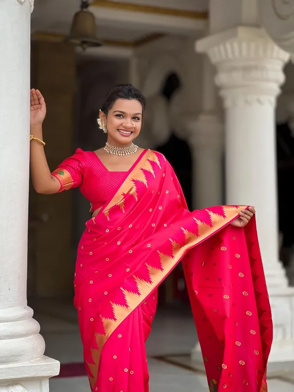 WoMensilk_Blend_Paithani_Saree_With_Unstitched_Blouse_Piece