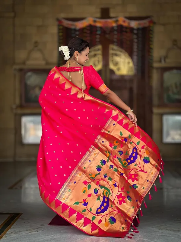 WoMensilk_Blend_Paithani_Saree_With_Unstitched_Blouse_Piece