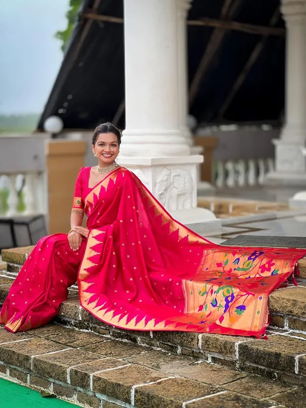 WoMensilk_Blend_Paithani_Saree_With_Unstitched_Blouse_Piece