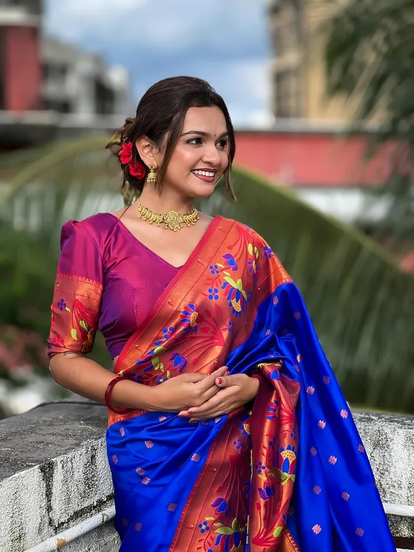 WoMensilk_Saree_With_Blouse_Piece