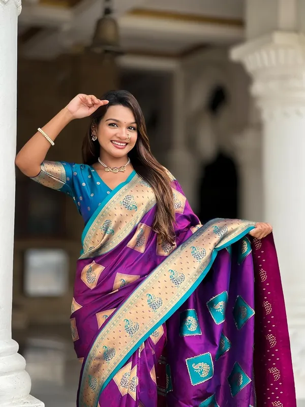 Banarasi_Silk_Blend_Woven_Saree_With_Blouse_Piece