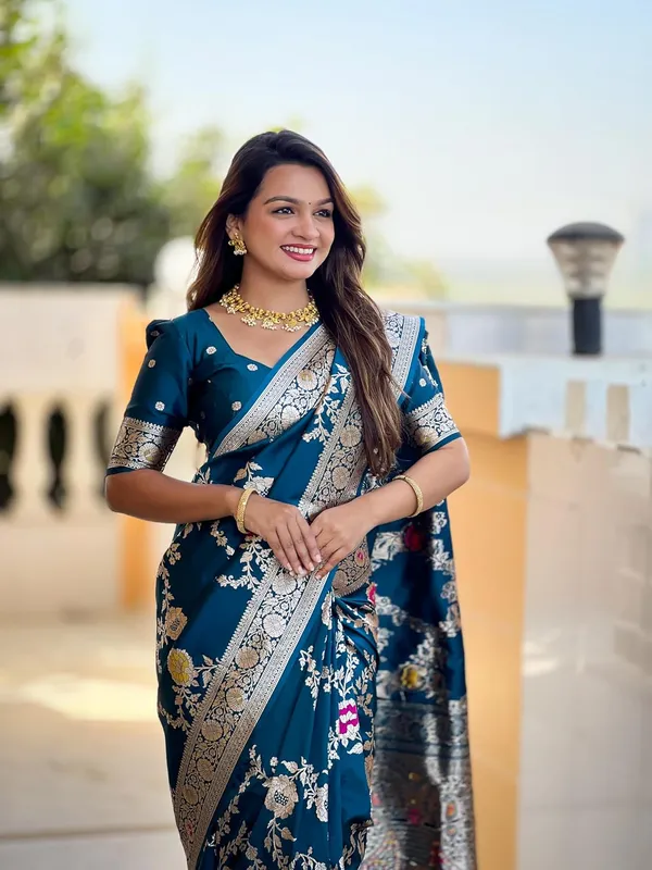 Kanjivaram_Silk_Saree_With_Blouse_Piece