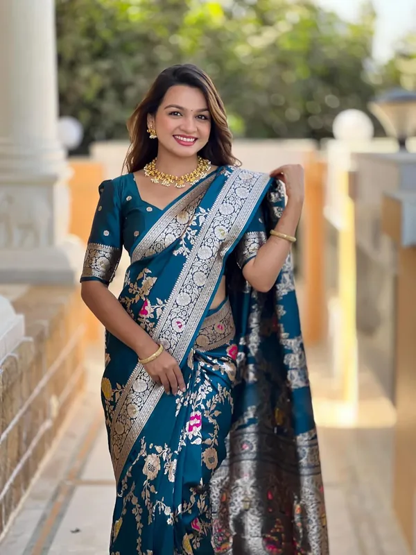 Kanjivaram_Silk_Saree_With_Blouse_Piece