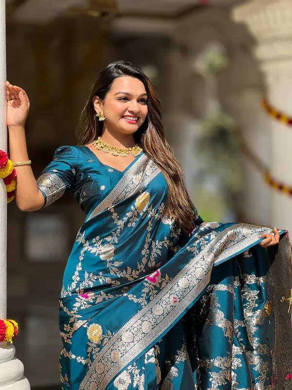 Kanjivaram_Silk_Saree_With_Blouse_Piece