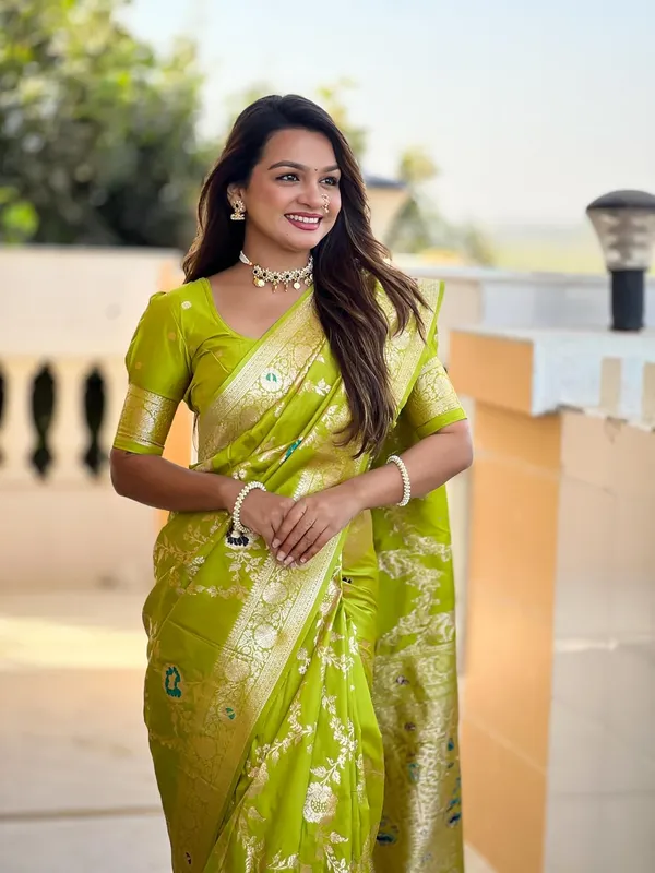 Kanjivaram_Silk_Saree_With_Blouse_Piece
