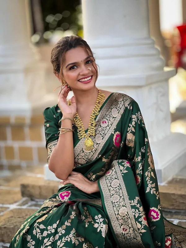 Women_Kanjivaram_Silk_Saree_With_Blouse_Piece