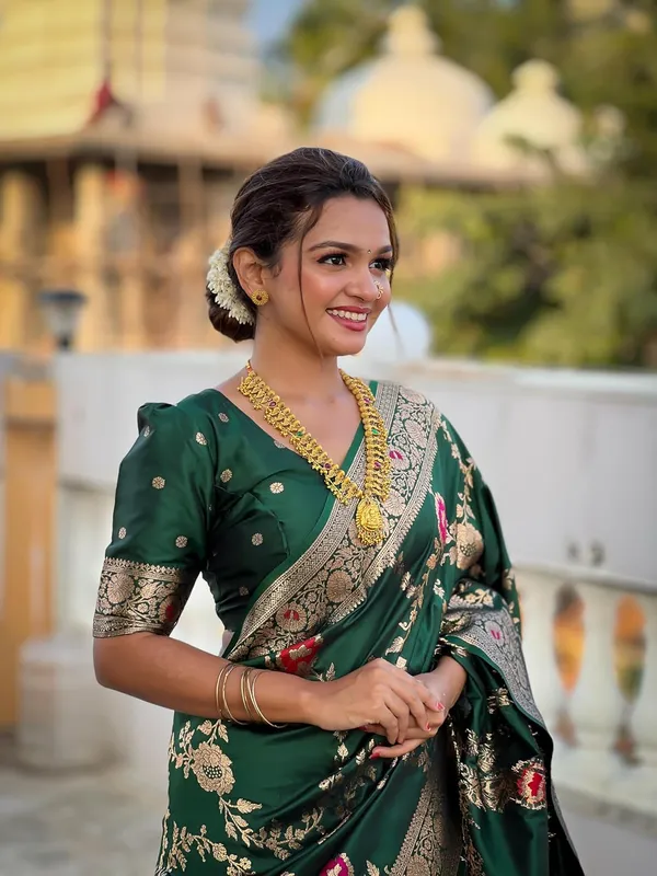 Women_Kanjivaram_Silk_Saree_With_Blouse_Piece