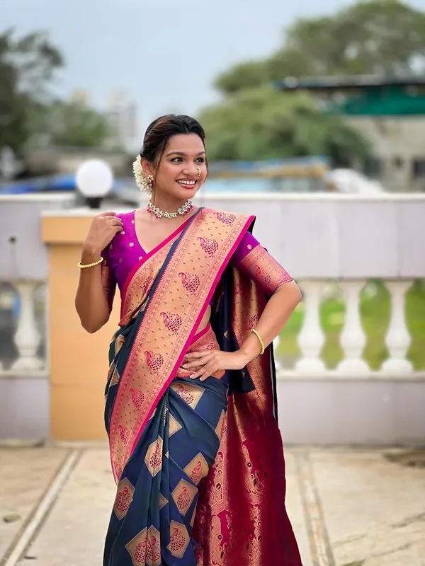 Banarasi_Silk_Blend_Saree_With_Blouse_Piece