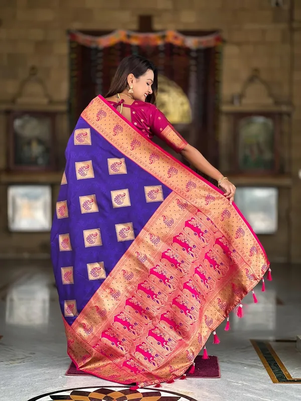 Banarasi_Silk_Blend_Woven_Saree_With_Blouse_Piece