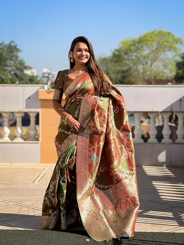 Kanjivaram_Silk_Saree_With_Blouse_Piece