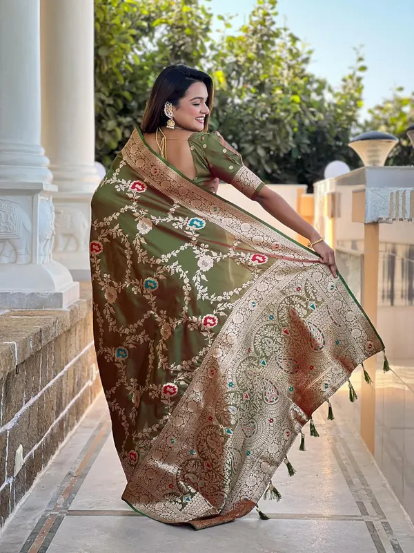 Kanjivaram_Silk_Saree_With_Blouse_Piece
