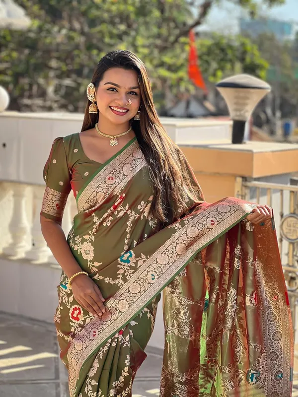 Kanjivaram_Silk_Saree_With_Blouse_Piece