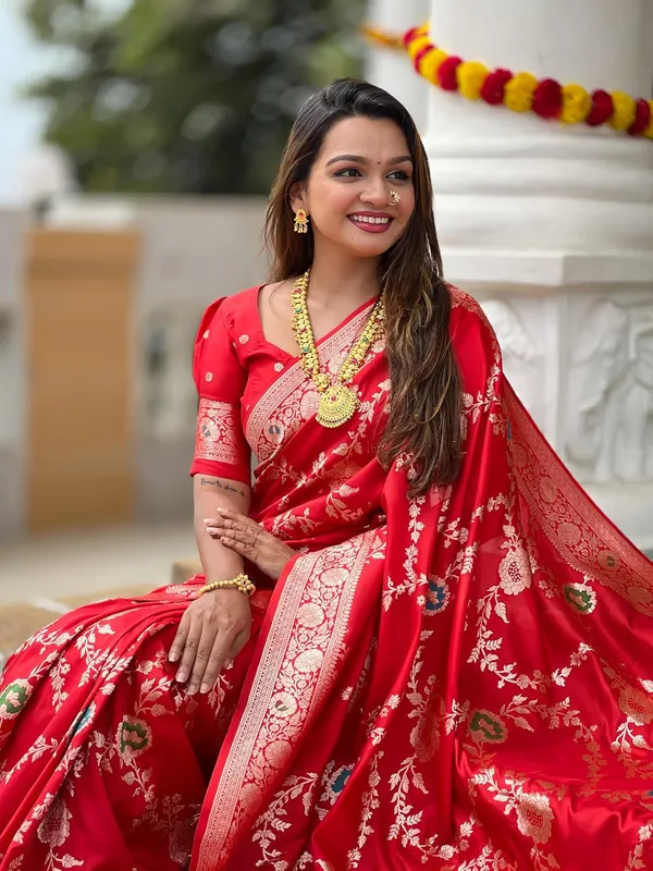 Kanjivaram_Silk_Saree_With_Blouse_Piece