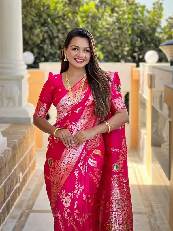Women_Kanjivaram_Silk_Saree_With_Blouse_Piece