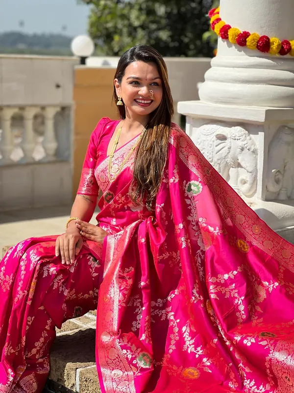 Women_Kanjivaram_Silk_Saree_With_Blouse_Piece
