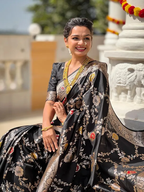 Kanjivaram_Silk_Saree_With_Blouse_Piece