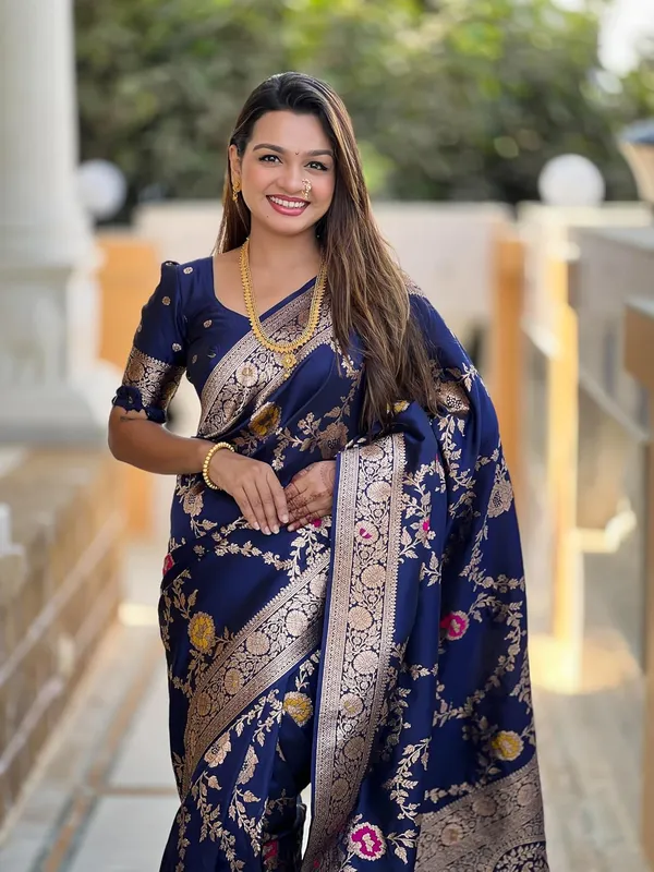 Kanjivaram_Silk_Saree_With_Blouse_Piece