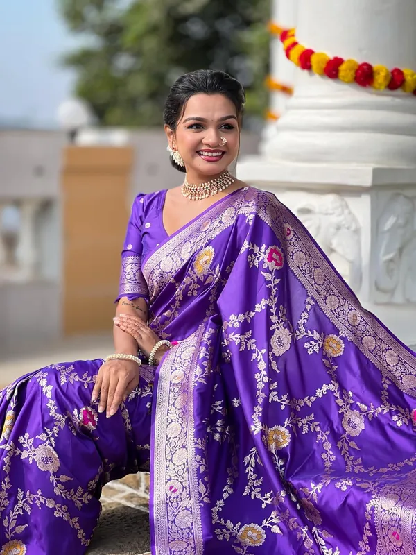 Women_Kanjivaram_Silk_Saree_With_Blouse_Piece