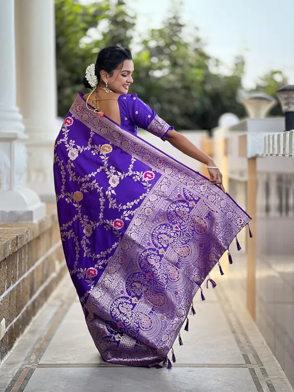 Women_Kanjivaram_Silk_Saree_With_Blouse_Piece