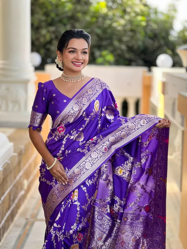 Women_Kanjivaram_Silk_Saree_With_Blouse_Piece