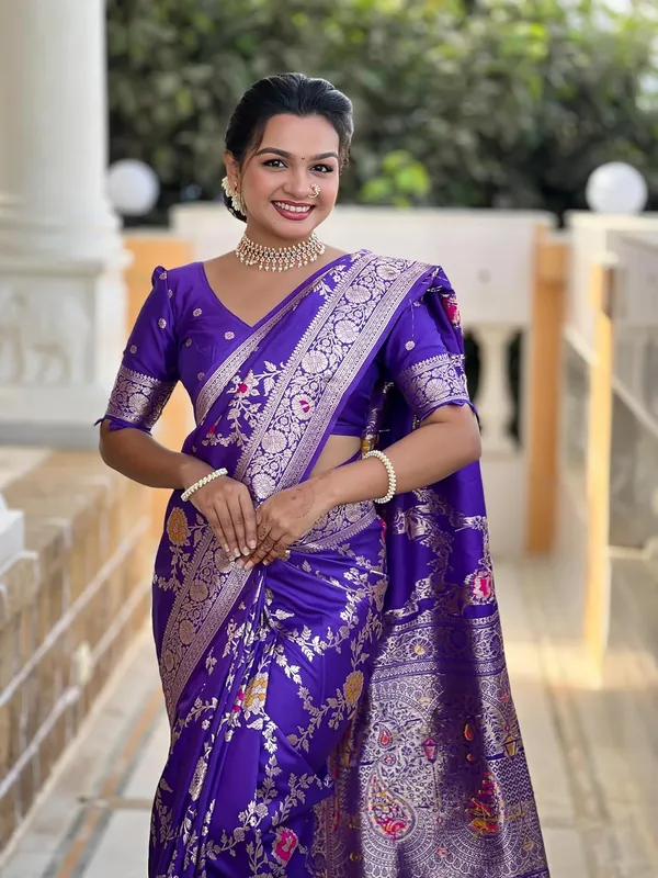 Women_Kanjivaram_Silk_Saree_With_Blouse_Piece