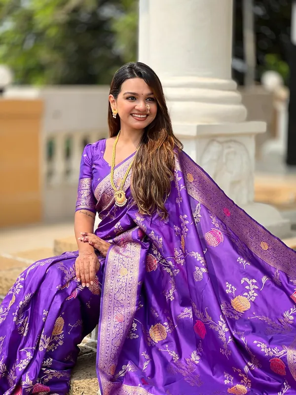 Banarasi_Silk_Blend_Saree_With_Blouse_Piece